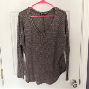 Women’s waffle long sleeved top size small